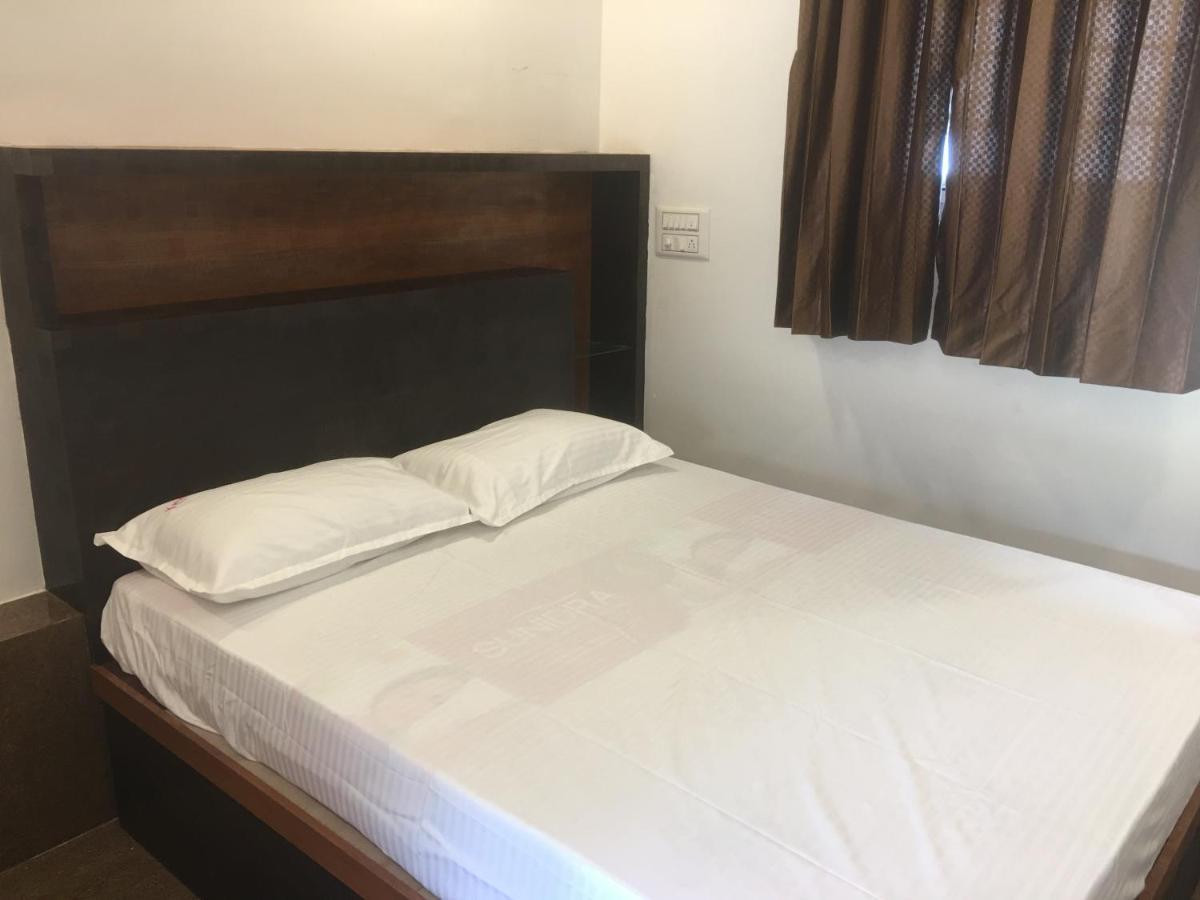 Kvm Tourist Home Palakkad Extérieur photo