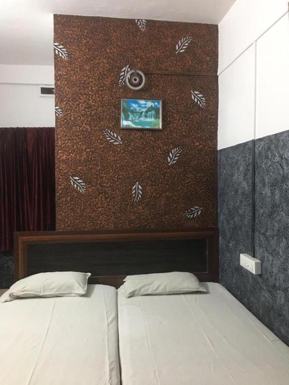 Kvm Tourist Home Palakkad Extérieur photo