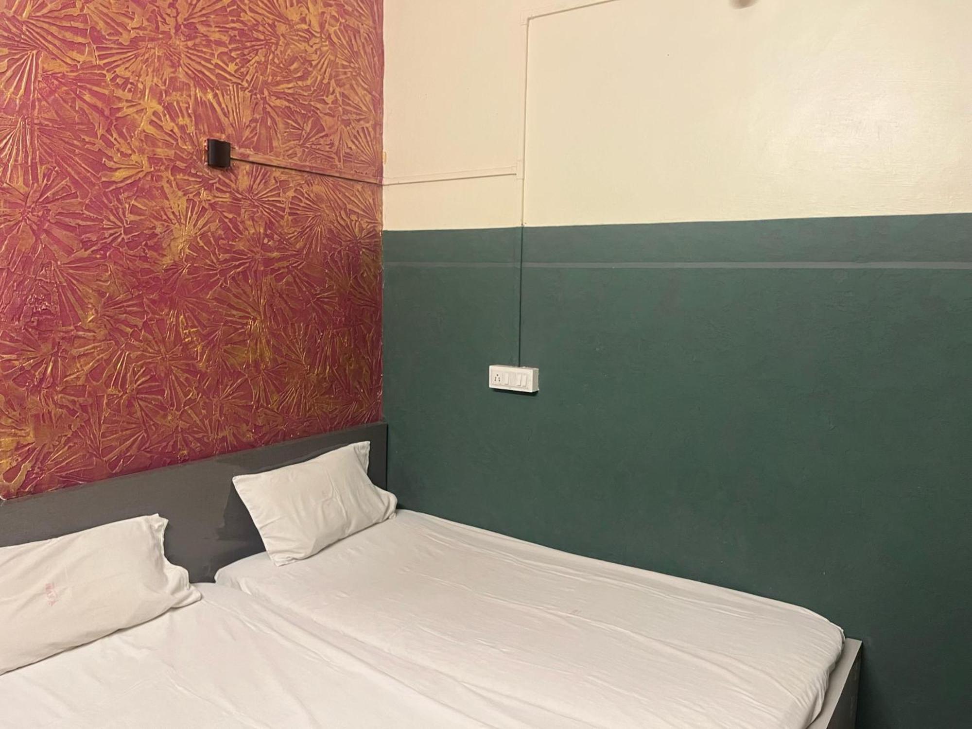 Kvm Tourist Home Palakkad Extérieur photo